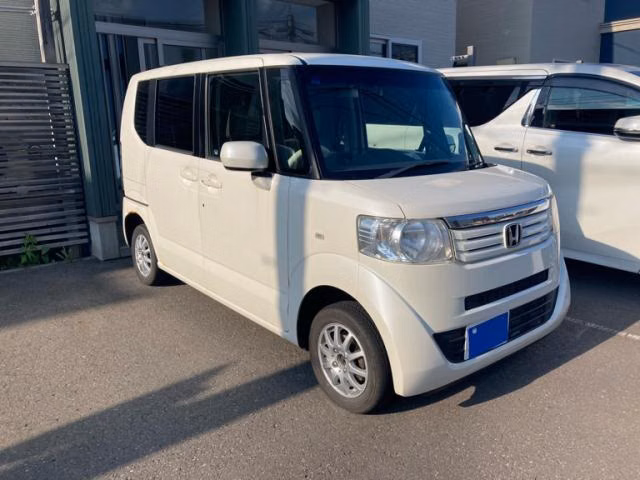 HONDA N-BOX