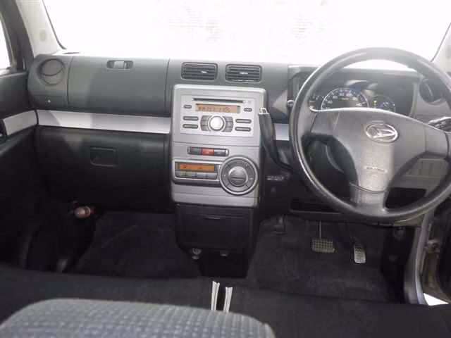 DAIHATSU MOVE CONTE
