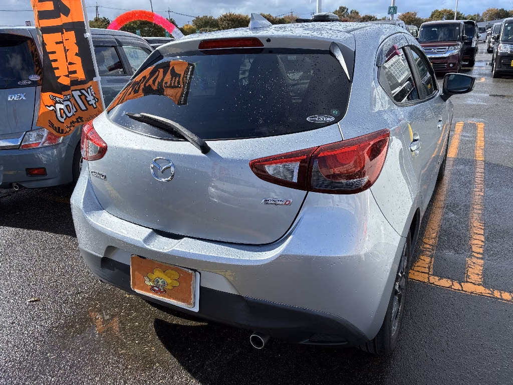 MAZDA DEMIO