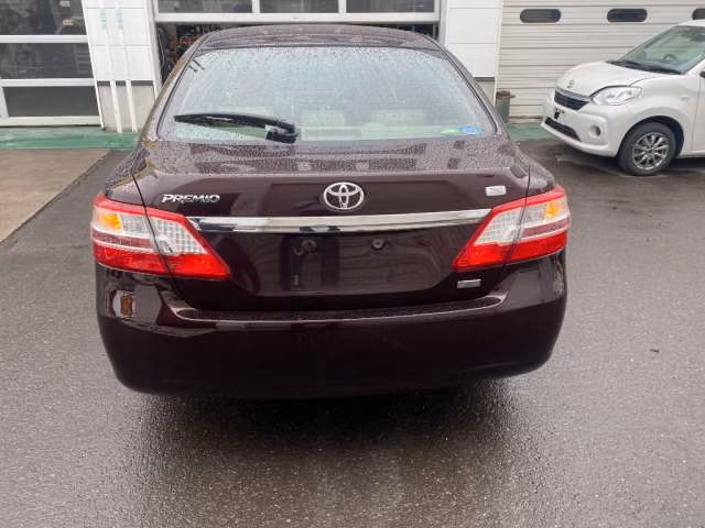 TOYOTA PREMIO