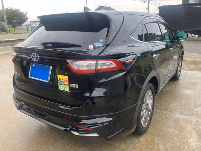 TOYOTA HARRIER