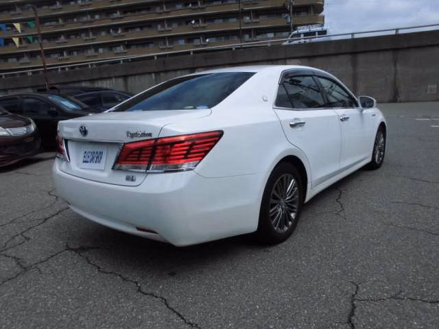 TOYOTA CROWN