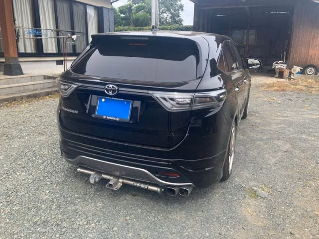 TOYOTA HARRIER