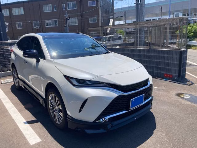 TOYOTA HARRIER