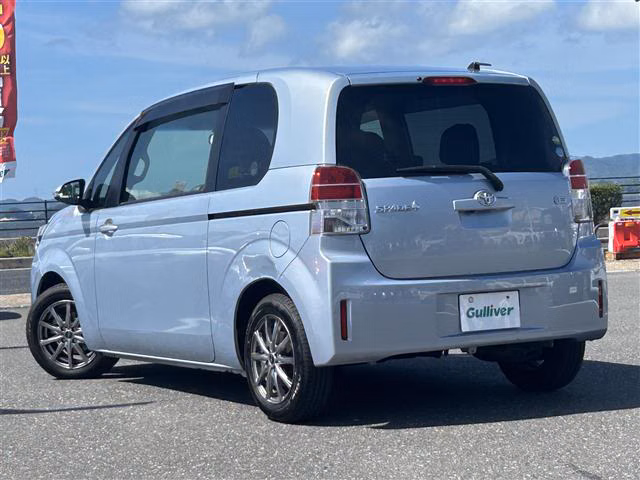 TOYOTA SPADE