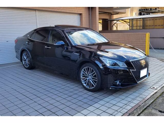 TOYOTA CROWN