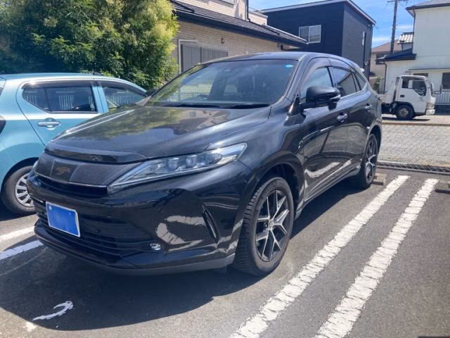 TOYOTA HARRIER