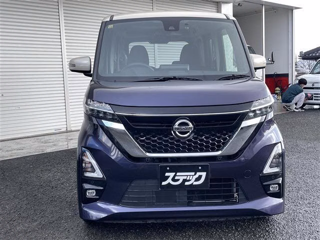 NISSAN ROOX