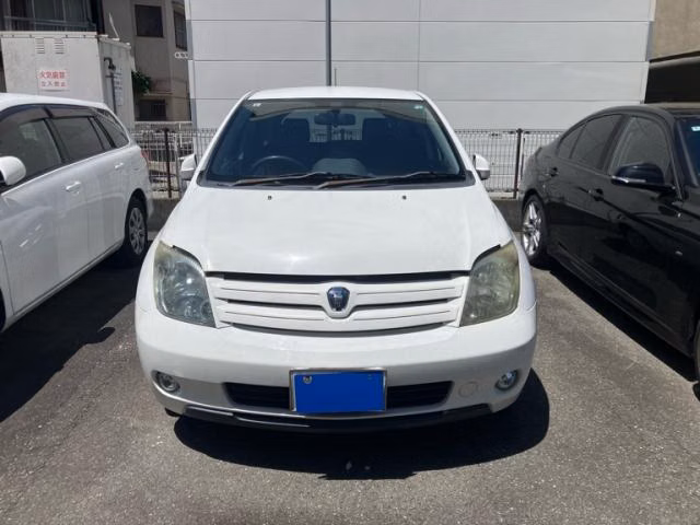 TOYOTA IST