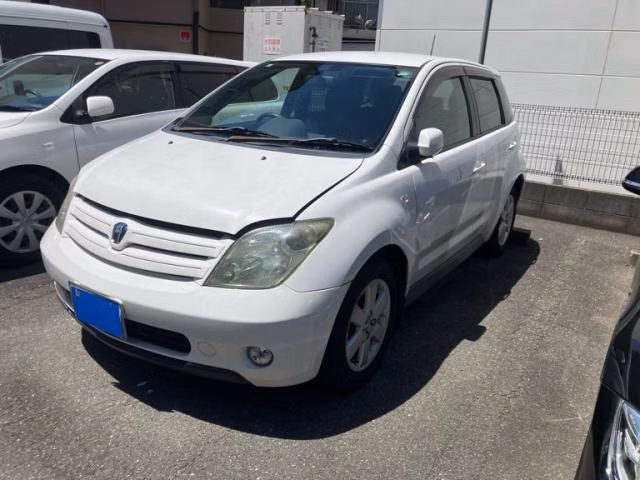 TOYOTA IST