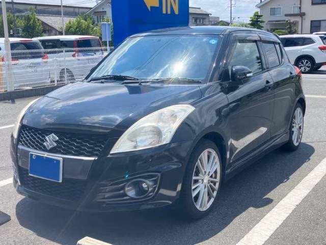 SUZUKI SWIFT