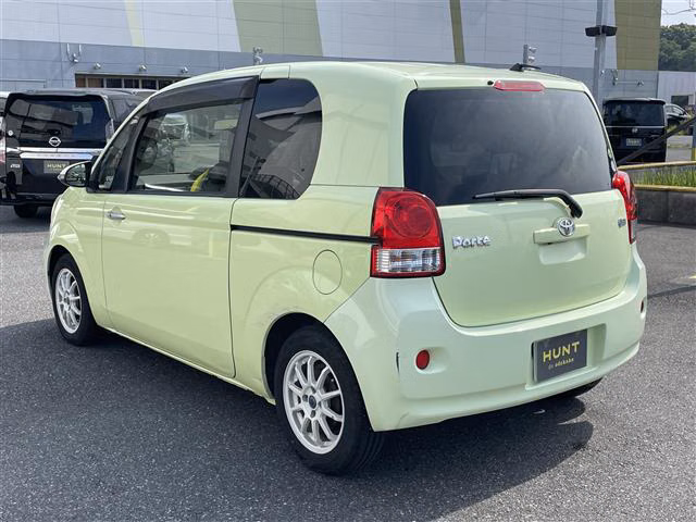 TOYOTA PORTE