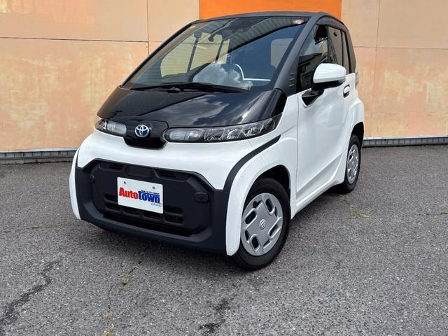 TOYOTA C+POD