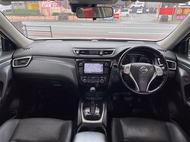 NISSAN X-TRAIL