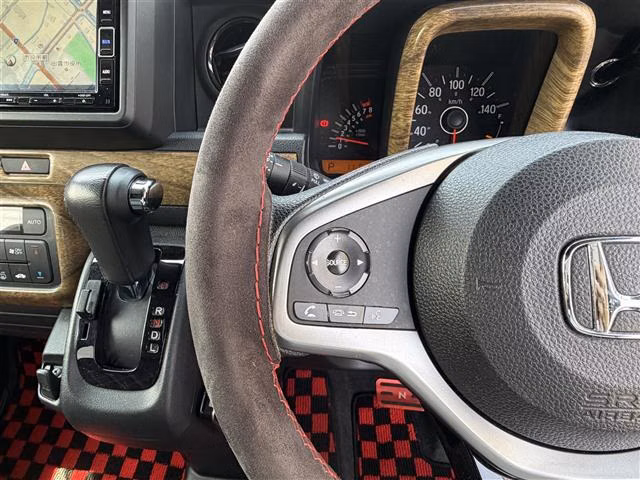 HONDA N-VAN