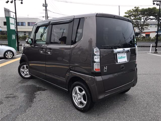HONDA N-BOX