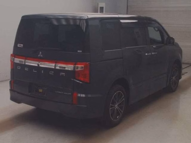 MITSUBISHI DELICA D:5