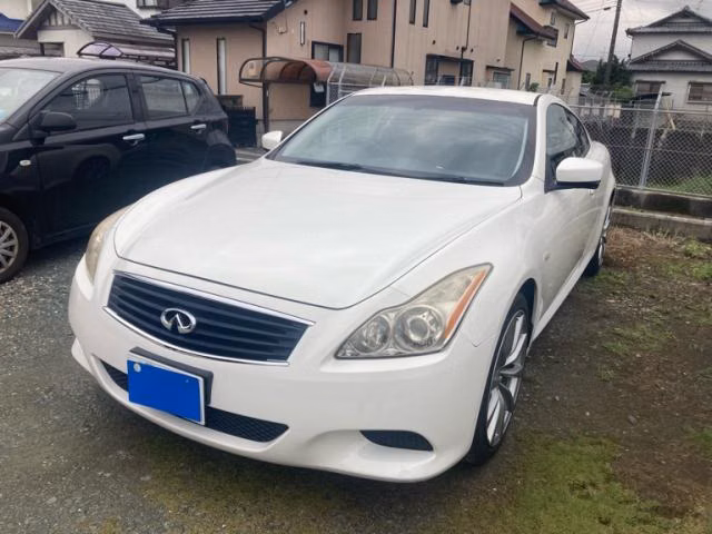 NISSAN SKYLINE