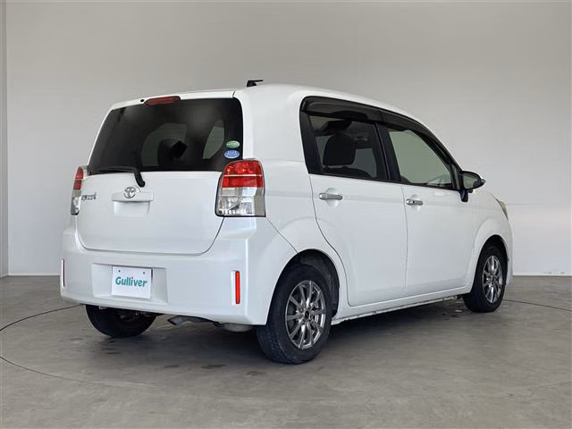 TOYOTA SPADE