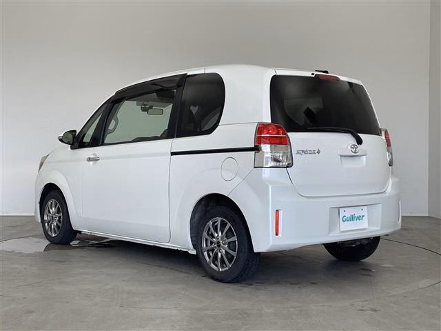 TOYOTA SPADE
