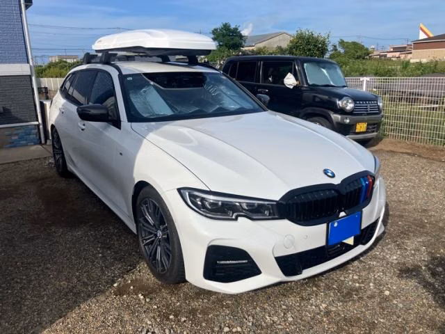 BMW 3-SERIES