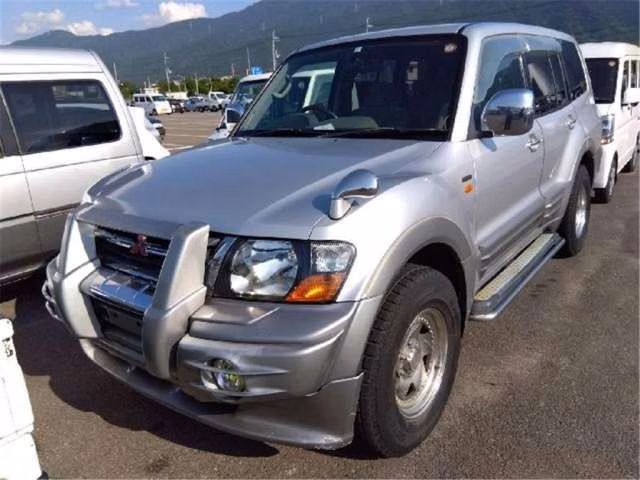 MITSUBISHI PAJERO