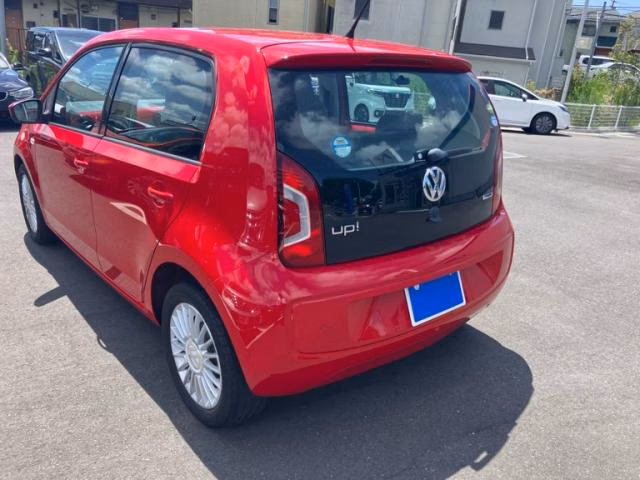 VOLKSWAGEN UP!