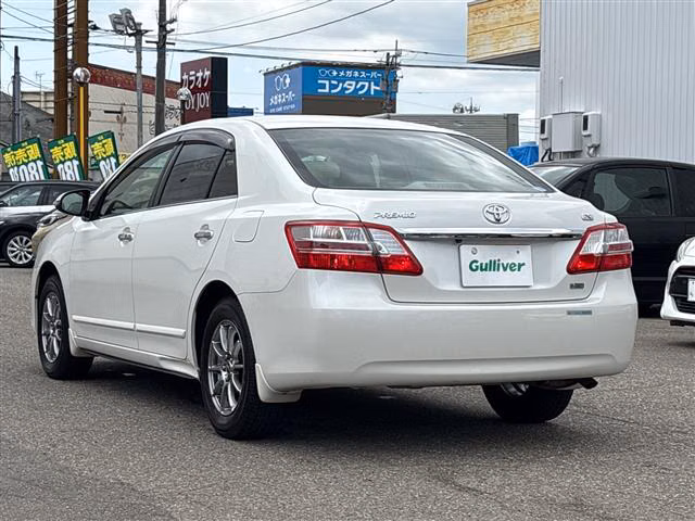 TOYOTA PREMIO