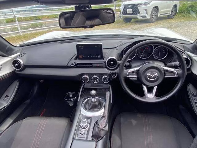 MAZDA MX-5