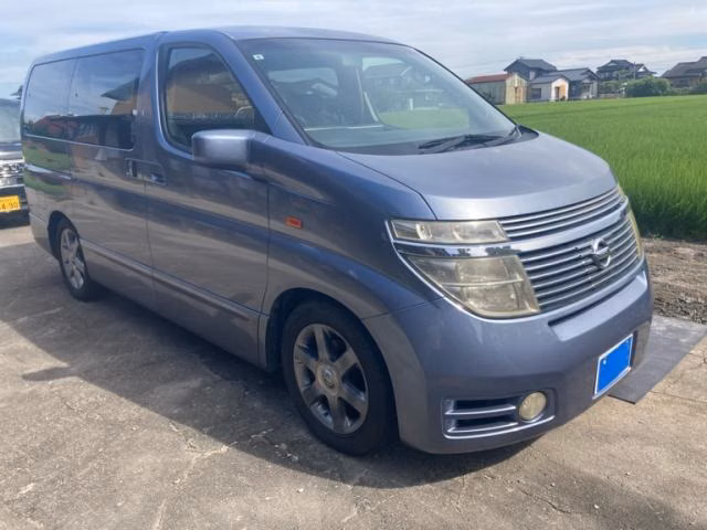 NISSAN ELGRAND