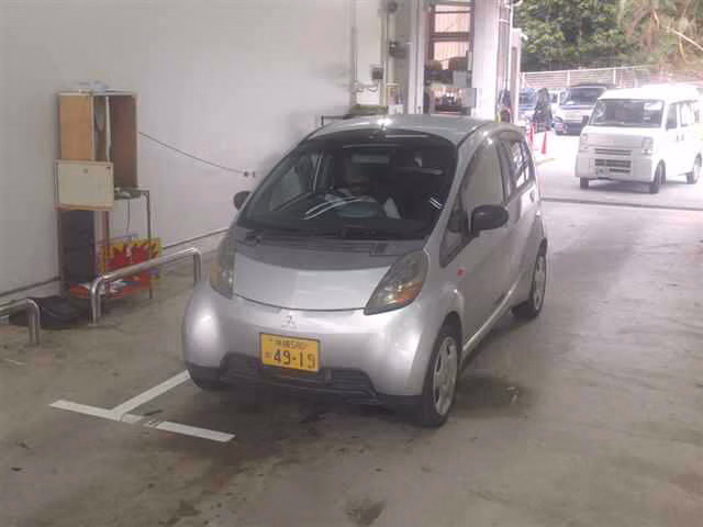 MITSUBISHI I