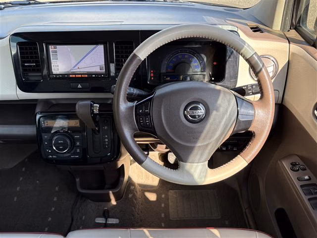 NISSAN MOCO