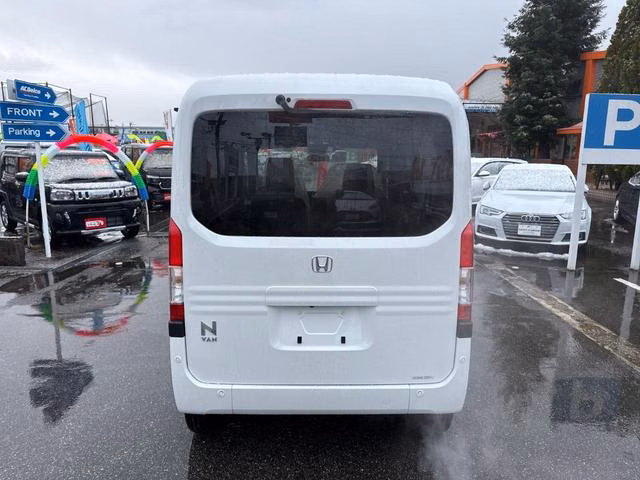 HONDA N-VAN