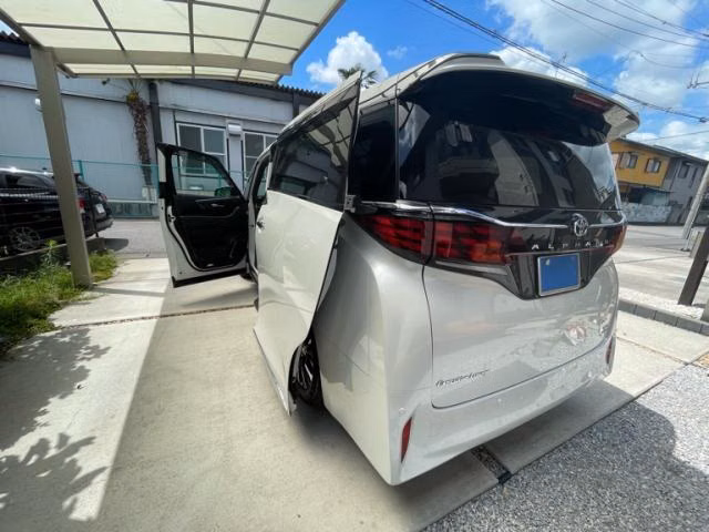 TOYOTA ALPHARD