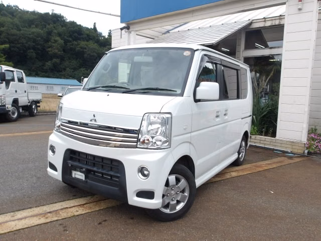 MITSUBISHI TOWN BOX