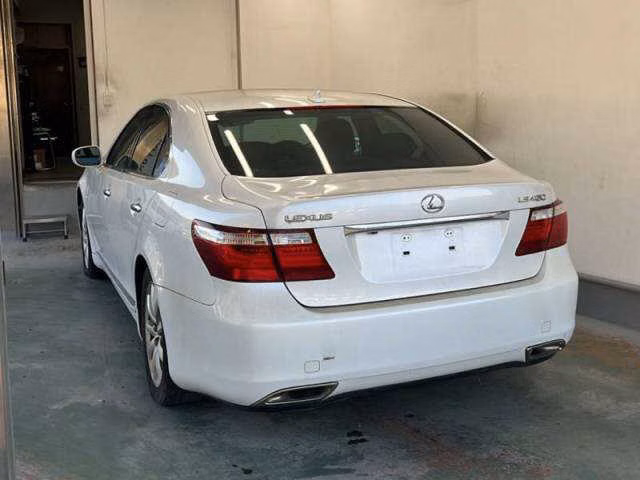 LEXUS LS460