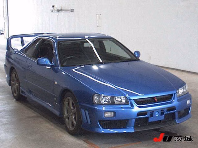 NISSAN SKYLINE