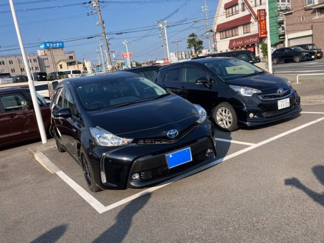 TOYOTA PRIUS ALPHA