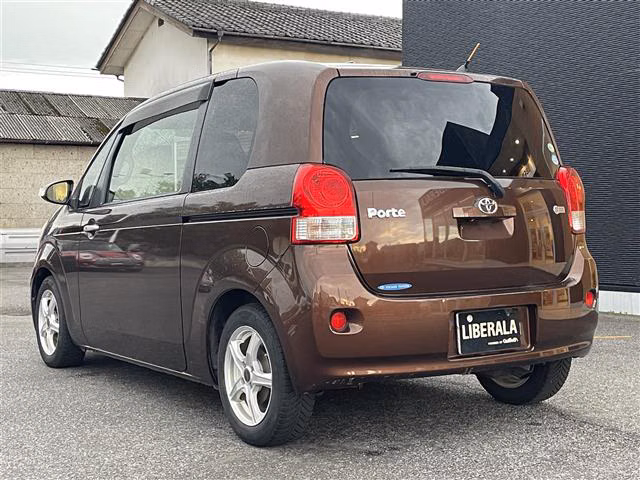 TOYOTA PORTE