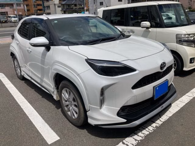 TOYOTA YARIS CROSS