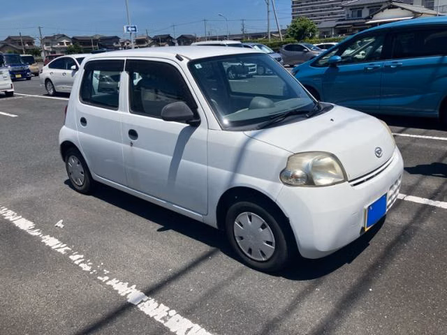 DAIHATSU ESSE