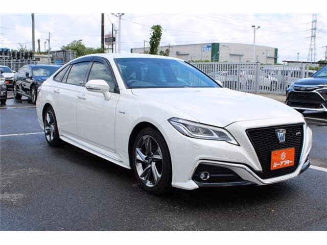 TOYOTA CROWN