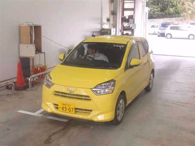 TOYOTA PIXIS EPOCH