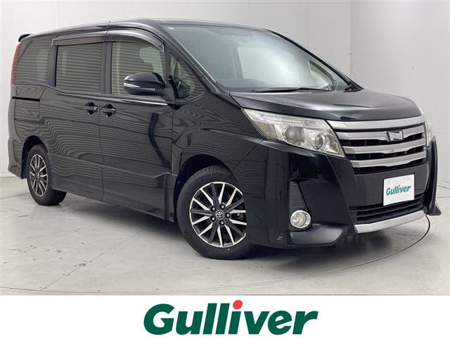 TOYOTA NOAH