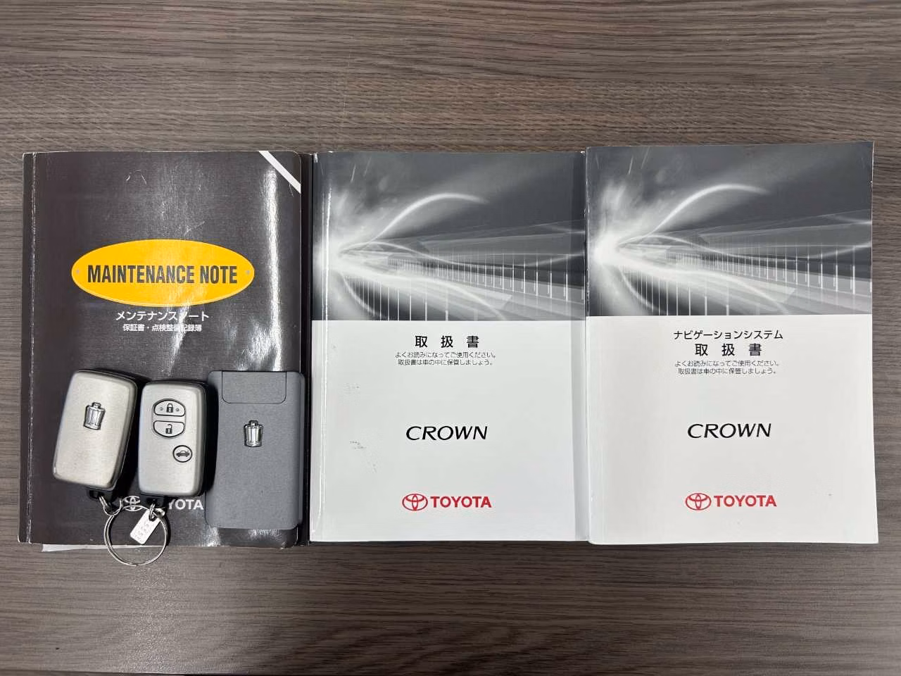 TOYOTA CROWN