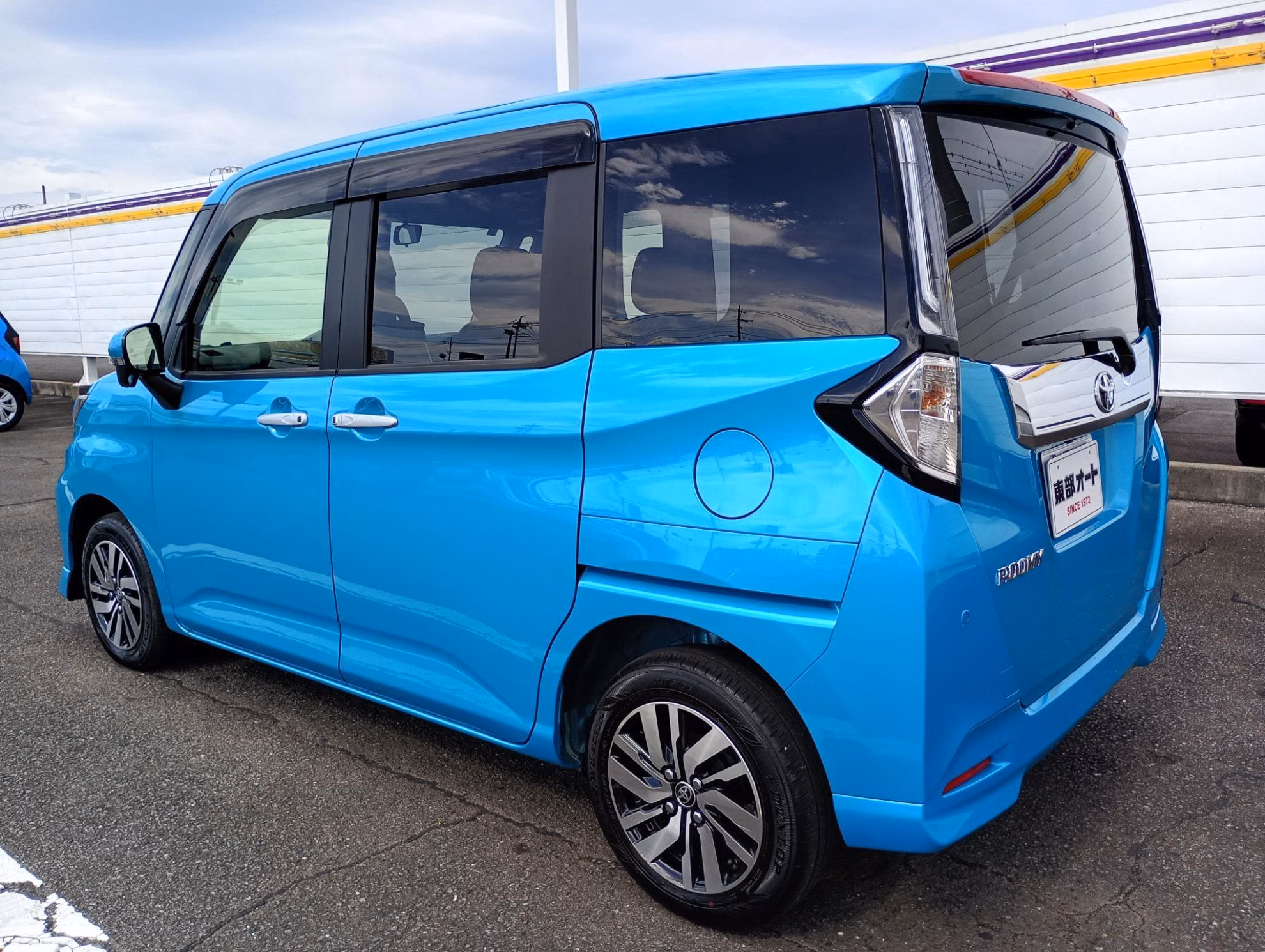 TOYOTA ROOMY