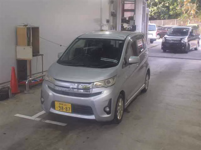 MITSUBISHI EK CUSTOM
