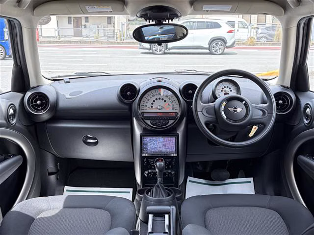 MINI CROSSOVER