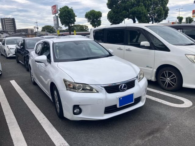 LEXUS CT200H