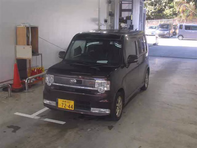 DAIHATSU MOVE CONTE